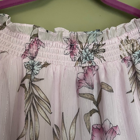 NWT White House Black Market Floral Off-Shoulder Blouse - Picture 8 of 8